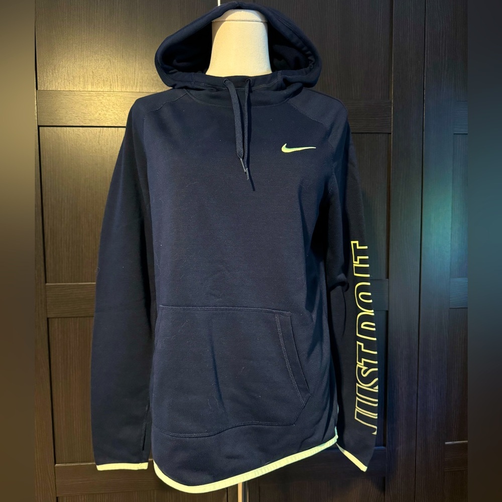 Nike Tracksuit Never Worn! Size S Pant and M Top